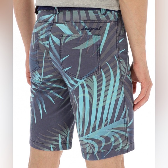 Desigual Men’s Cotton Bermuda Short with Belt - Size 36 - Picture 3 of 11